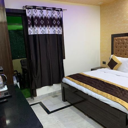 N.K. Residency Hotel New Delhi Luaran gambar