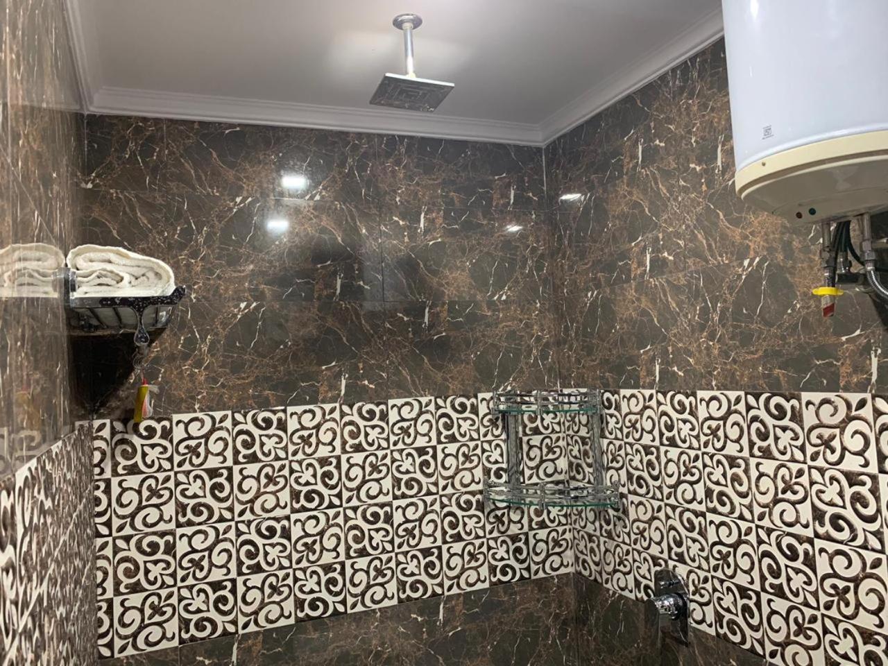 N.K. Residency Hotel New Delhi Luaran gambar